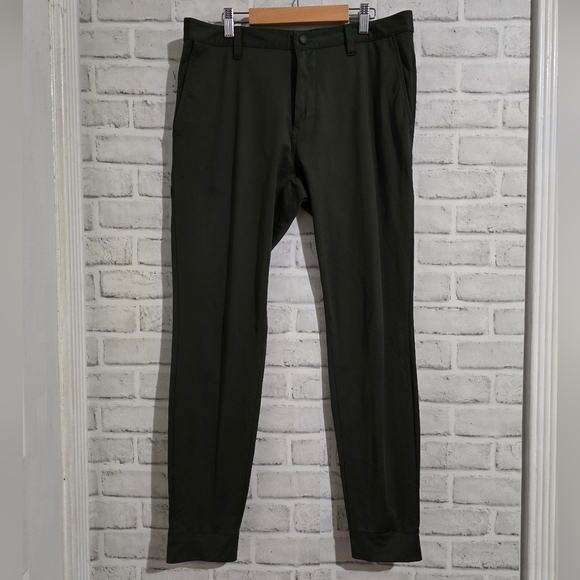 Rhone Commuter Slim Fit Jogger Olive Green size 31 - Picture 4 of 14